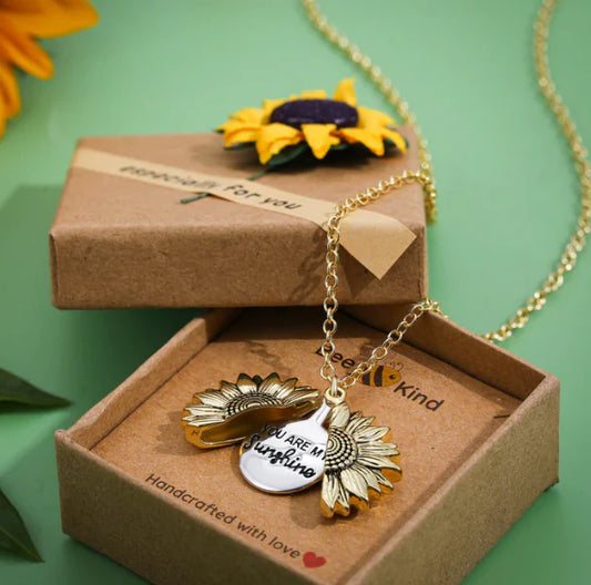 Collar de Girasol + Caja de Regalo 🎁